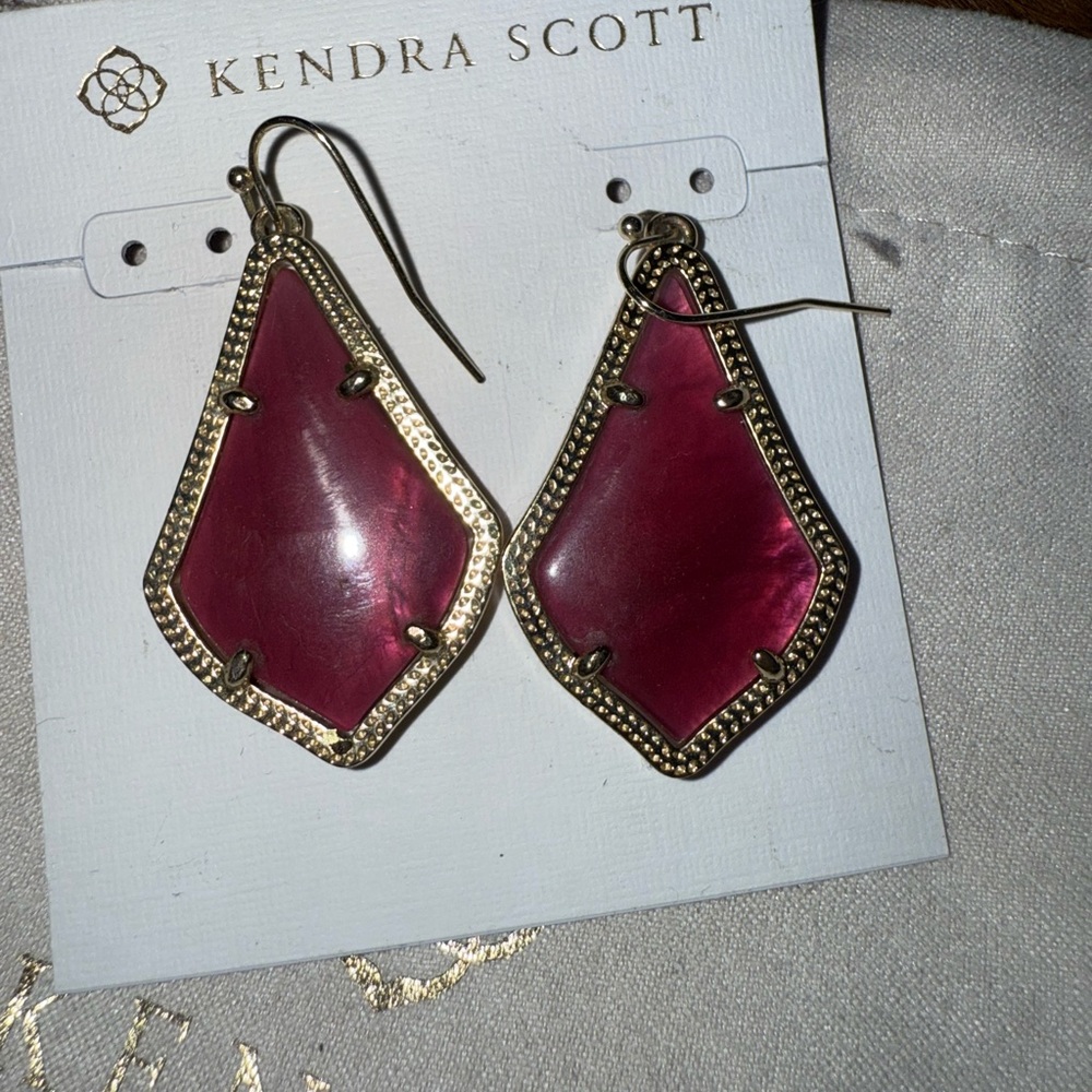 Kendra Scott maroon and Gold Alex Earrings